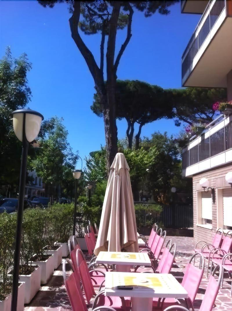 Hotel Rugantino Cesenatico Eksteriør billede